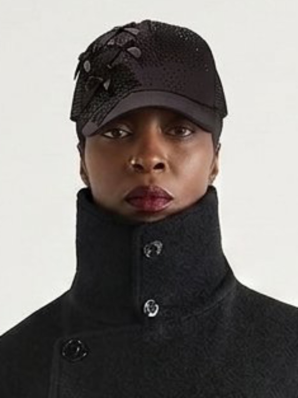 Ladies faux pearls and ribbon hat